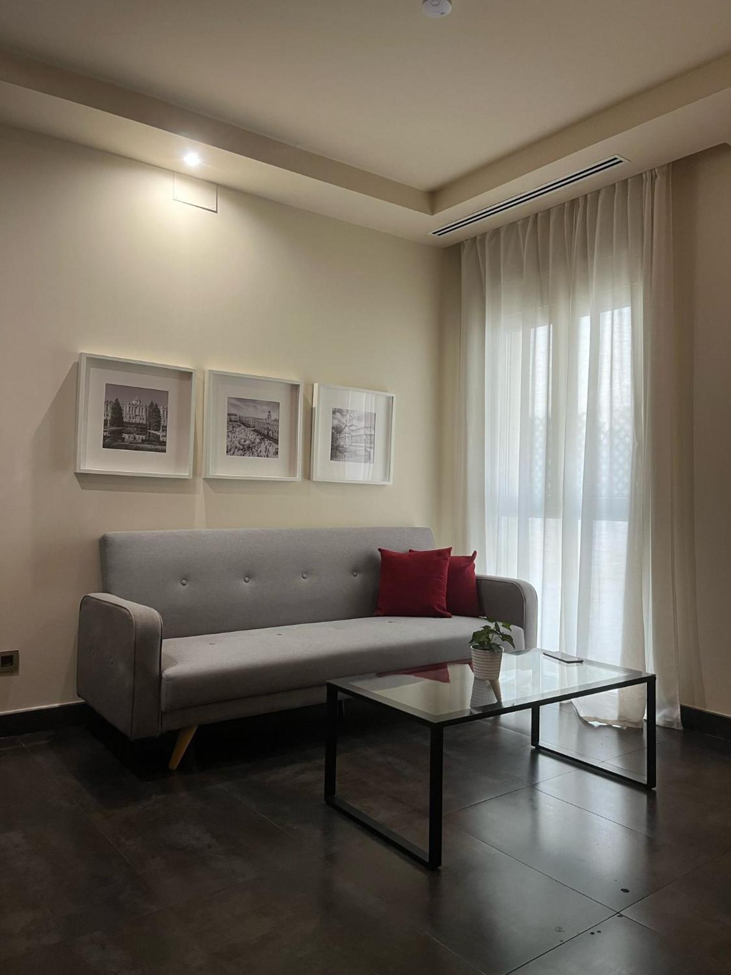 Cituspace Sandoval Madrid Exterior photo